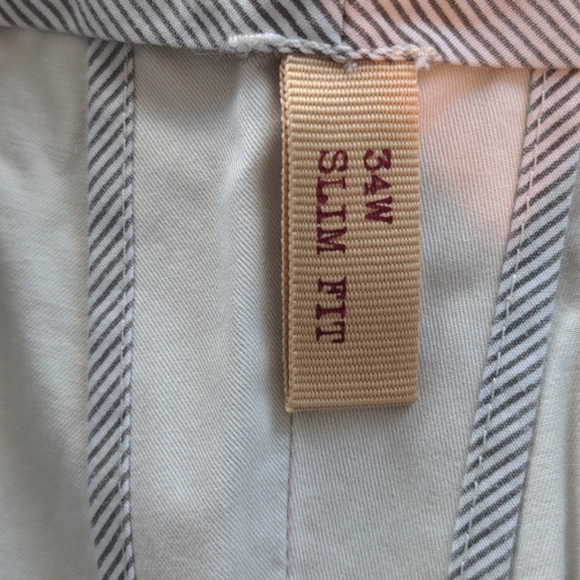 Louis Raphael khaki shorts - Picture 2 of 6